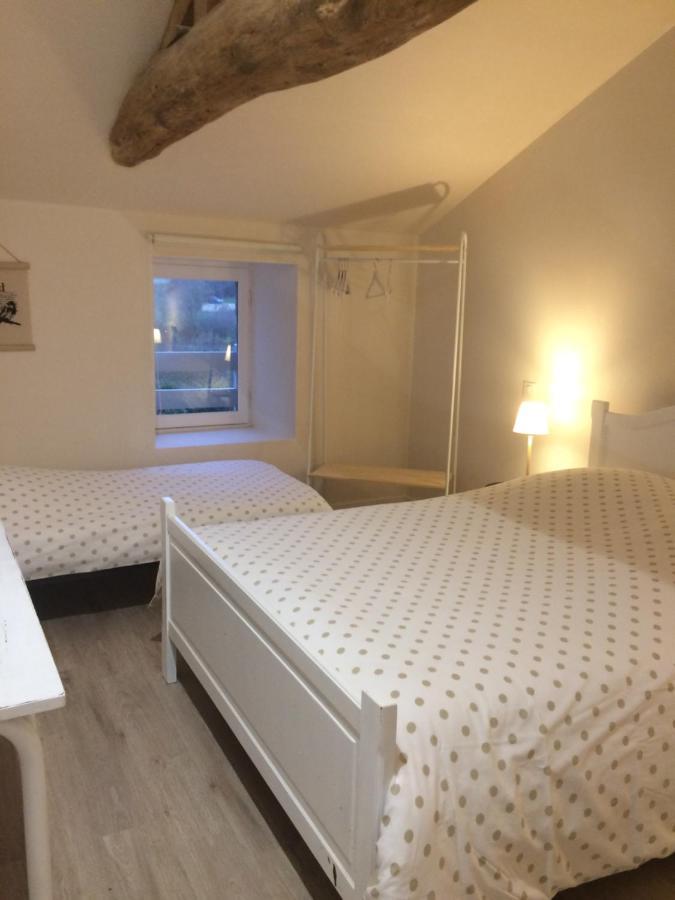 Le Petit Monty Gite Cote Jardin Saint-Malo-du-Bois Zewnętrze zdjęcie