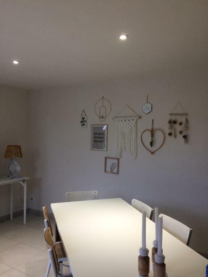 Le Petit Monty Gite Cote Jardin Saint-Malo-du-Bois Zewnętrze zdjęcie